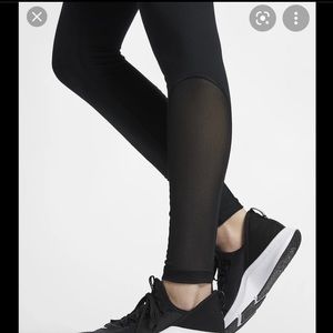 Nike Pro Training Legging in Black